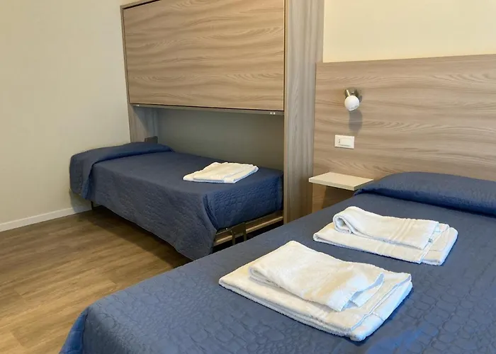 Hotel con piscina: Residence Poggio Al Lago